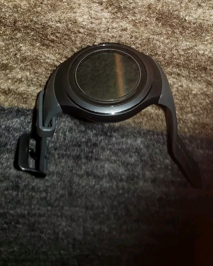 Samsung Gear S2 Watch With Accessories