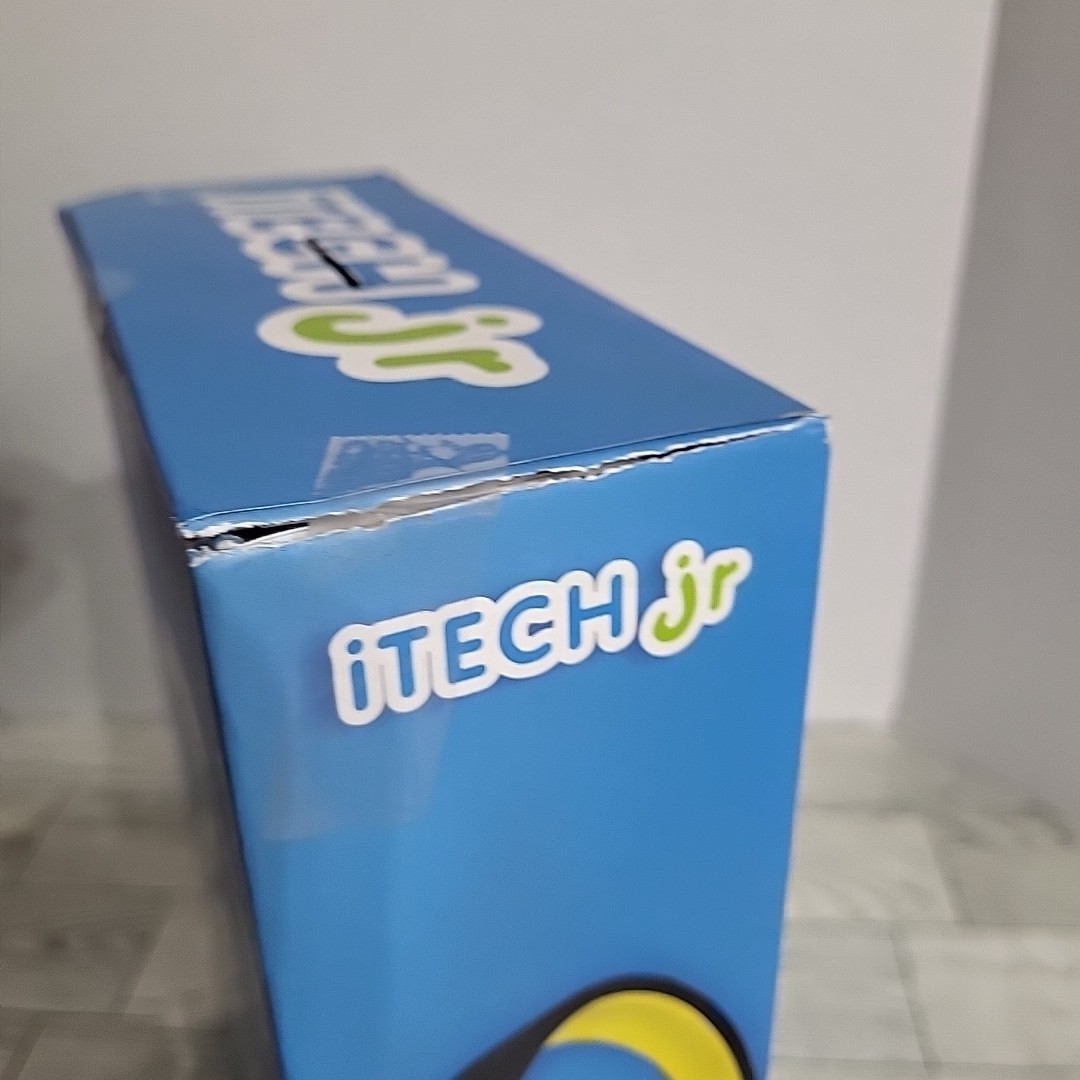 itech jr Kids Smartwatch with Headphones 3+ MP3 Camera Record 25+ Game STEM