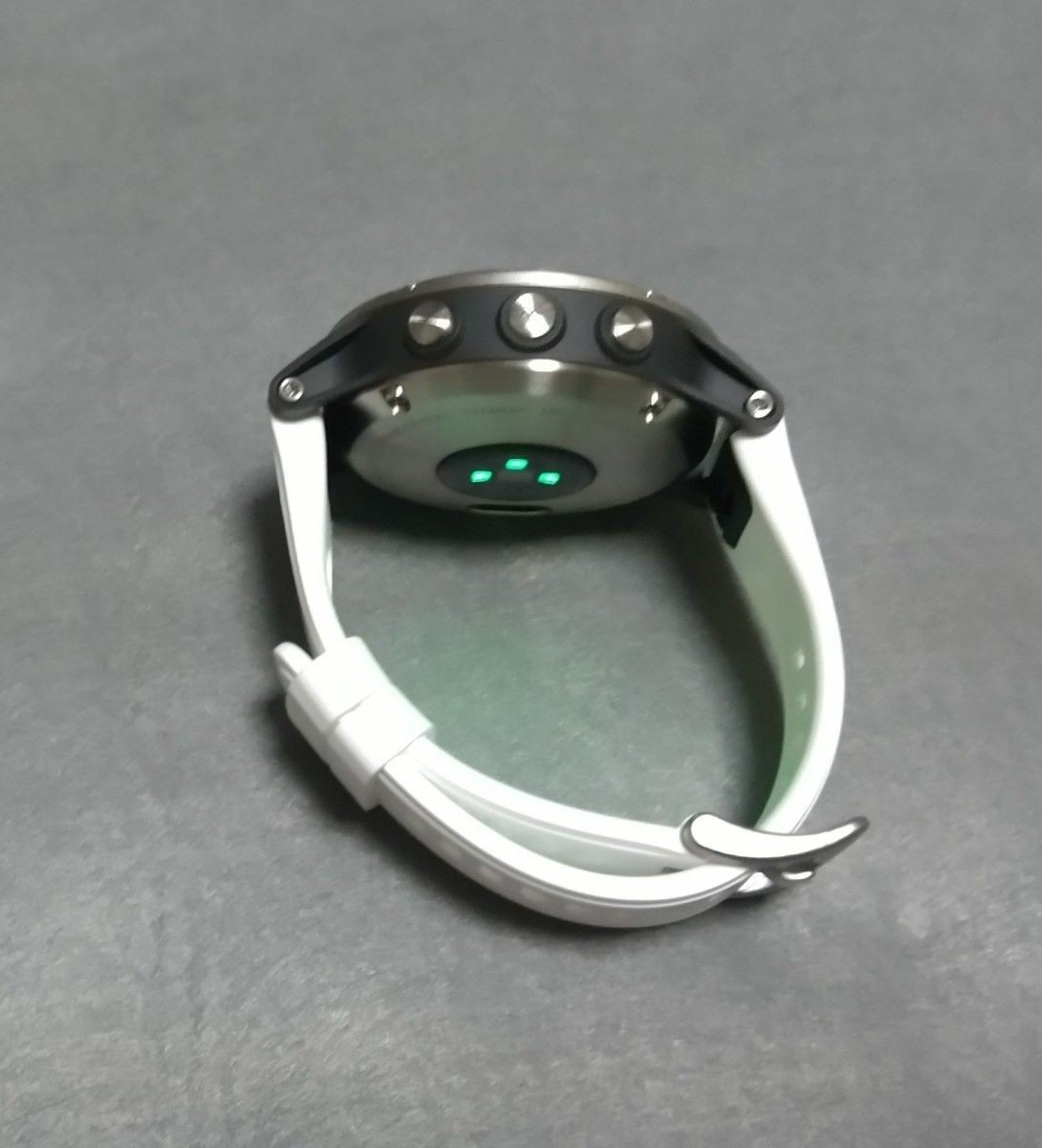 GARMIN fenix 5 PLUS Smartwatch Green Titanium Case GPS Sport Watch Used