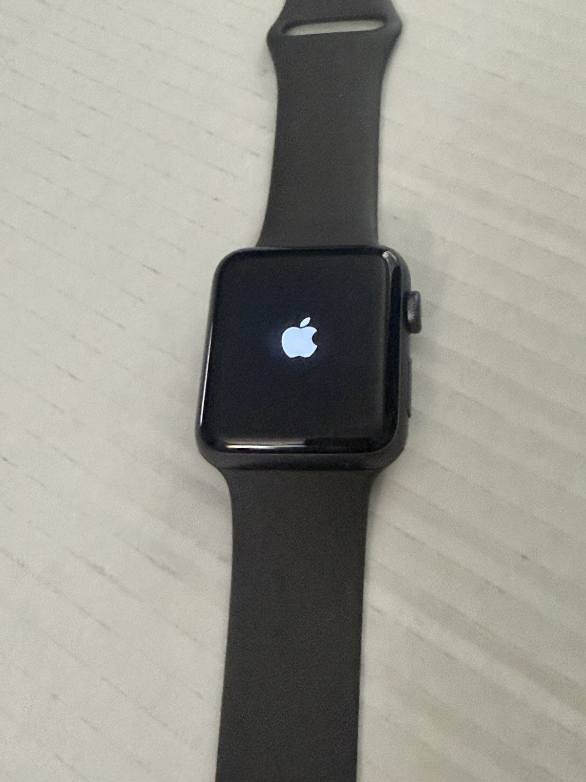 Apple Watch Series 3 42mm LOCKED read description