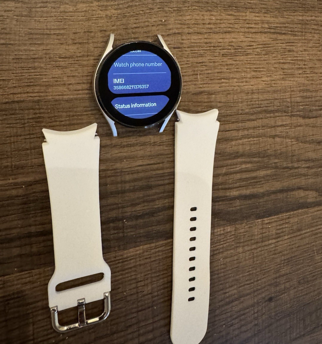 Samsung Galaxy Watch 4 SM-R865U 40mm Silver (LTE) Unlocked OpenBox