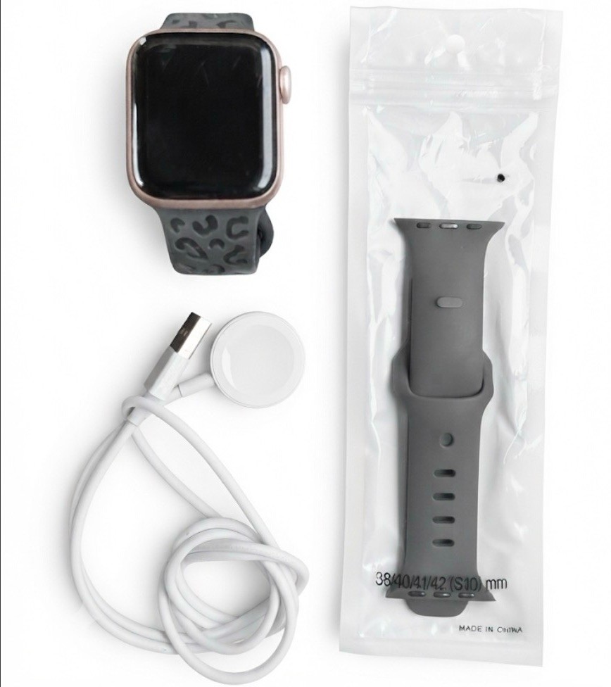 Apple Watch Series 6 40mm GPS Gray | No Cell MG133LL/A – Minor Screen Scratch