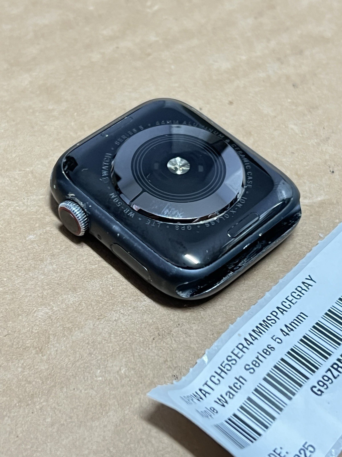 Apple Watch Series 5 44mm black Aluminum Case Sport Band GPS-LTE burn