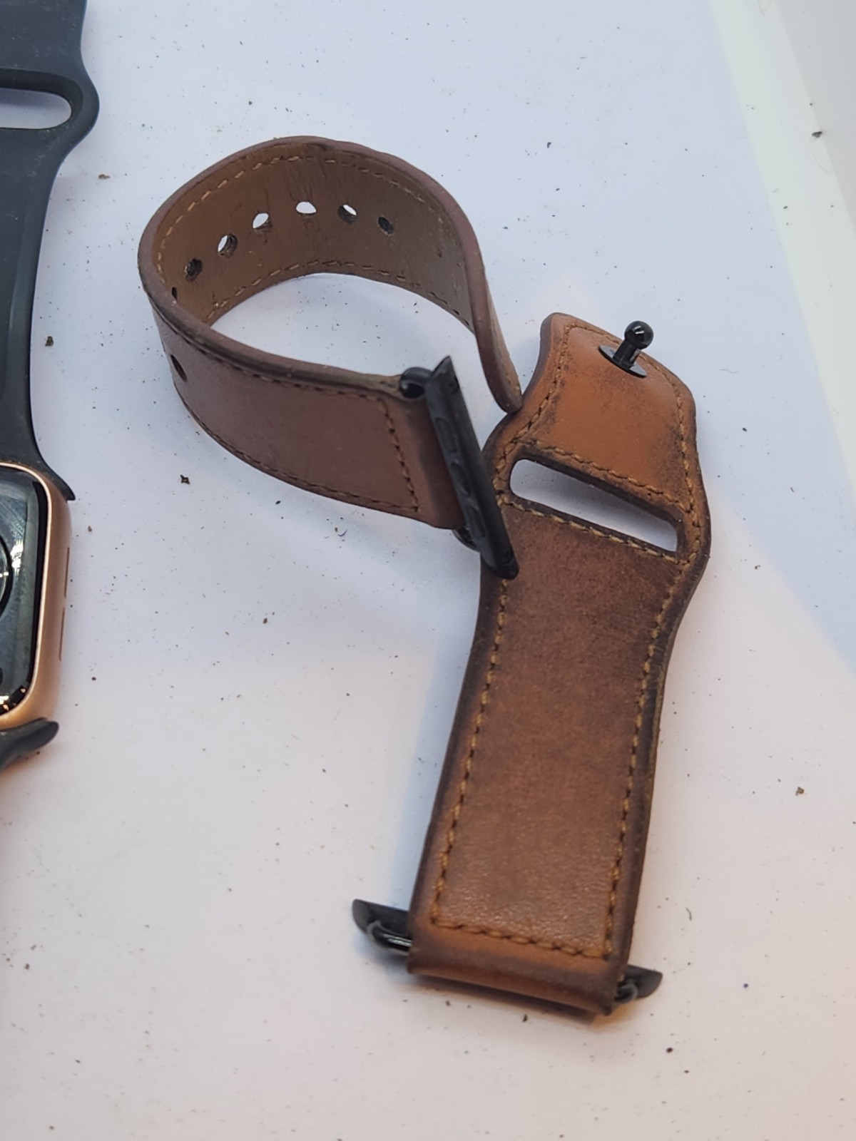 Apple Watch SE 44mm Gold & Series 3 38mm Silver Lot + Leather Band – Untested