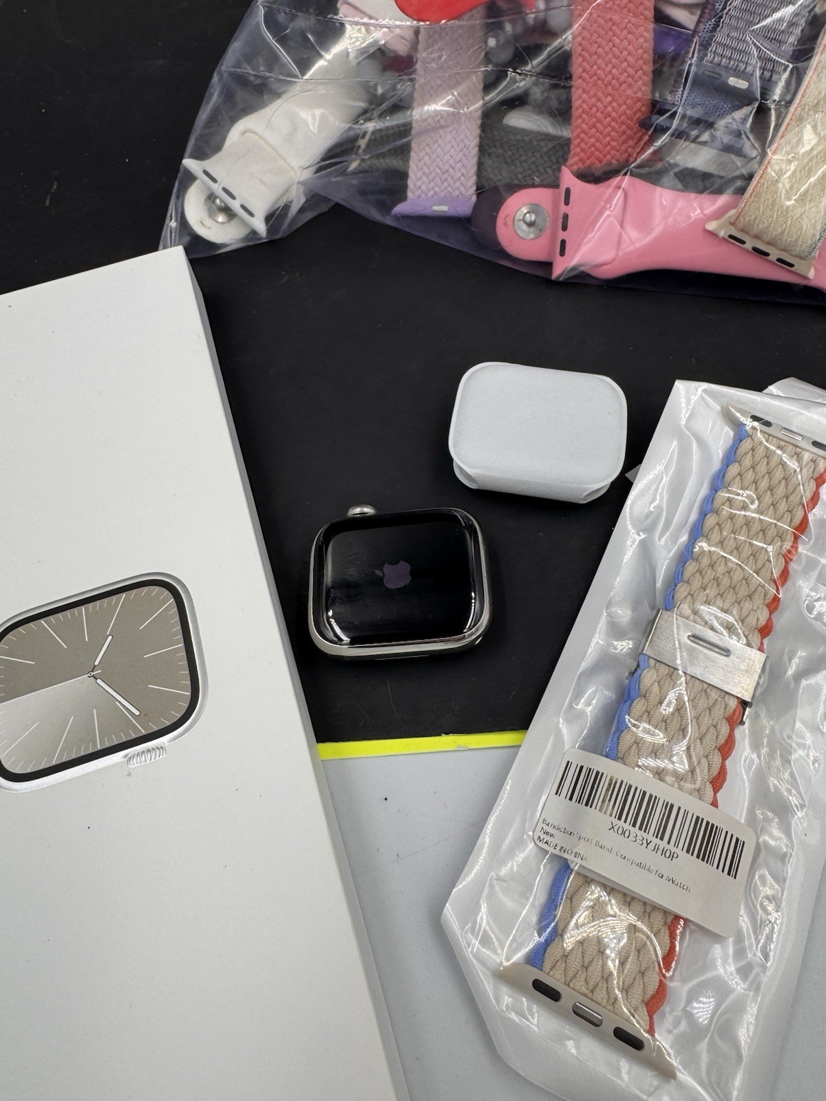 Apple Watch Series 9 41MM Silver Aluminum A2982 Extra Bands