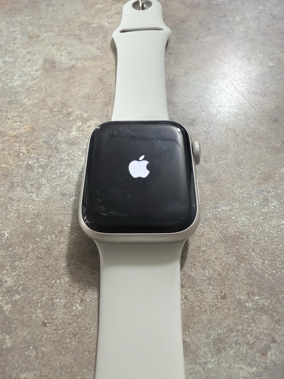 Apple Watch SE 40mm 32 Gb GPS WiFi Bluetooth Starlight Color