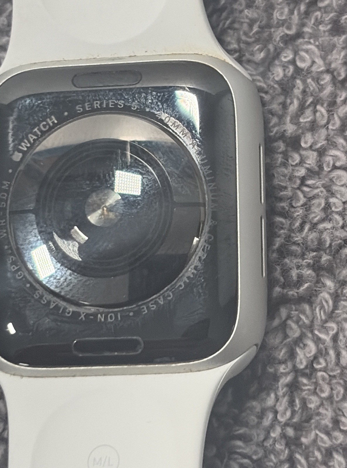 Apple Watch Series 5 44mm Aluminum Case White Silicone Band Touch Screen+ Charge