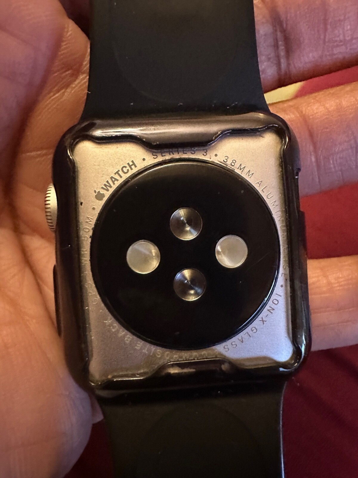 Apple Watch Series 3 38mm Space Gray Aluminium Case with Gray Sport Band (GPS) –