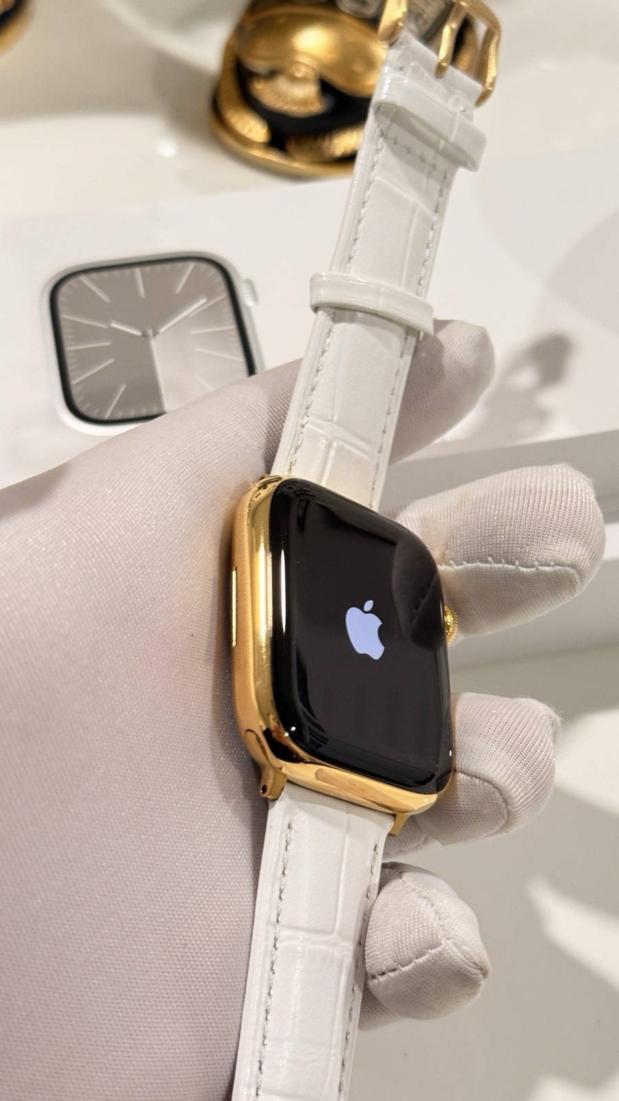 24K Gold Plated 45MM Apple Watch SERIES 9 Stainless Steel White Leather GPS LTE