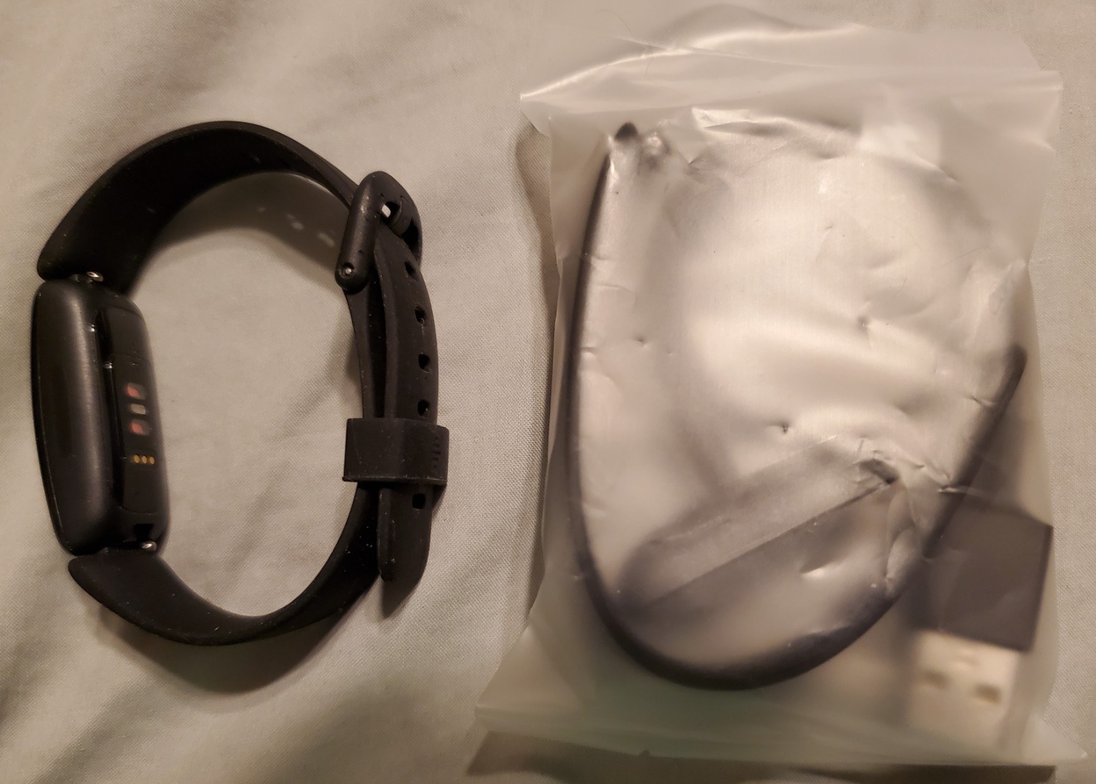 FITBIT ~ INSPIRE 2 ~ SMARTWATCH – FITNESS TRACKER + HEART RATE – New / Open Box