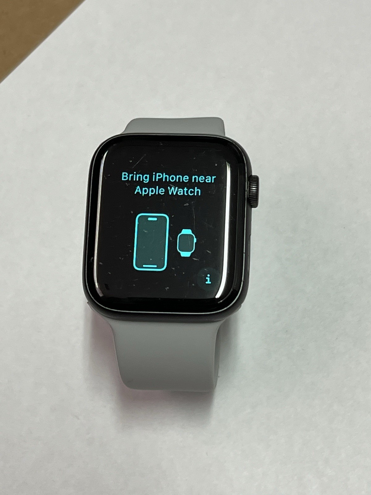 Apple Watch Series 5 44mm black Aluminum Case Sport Band GPS-LTE- burn