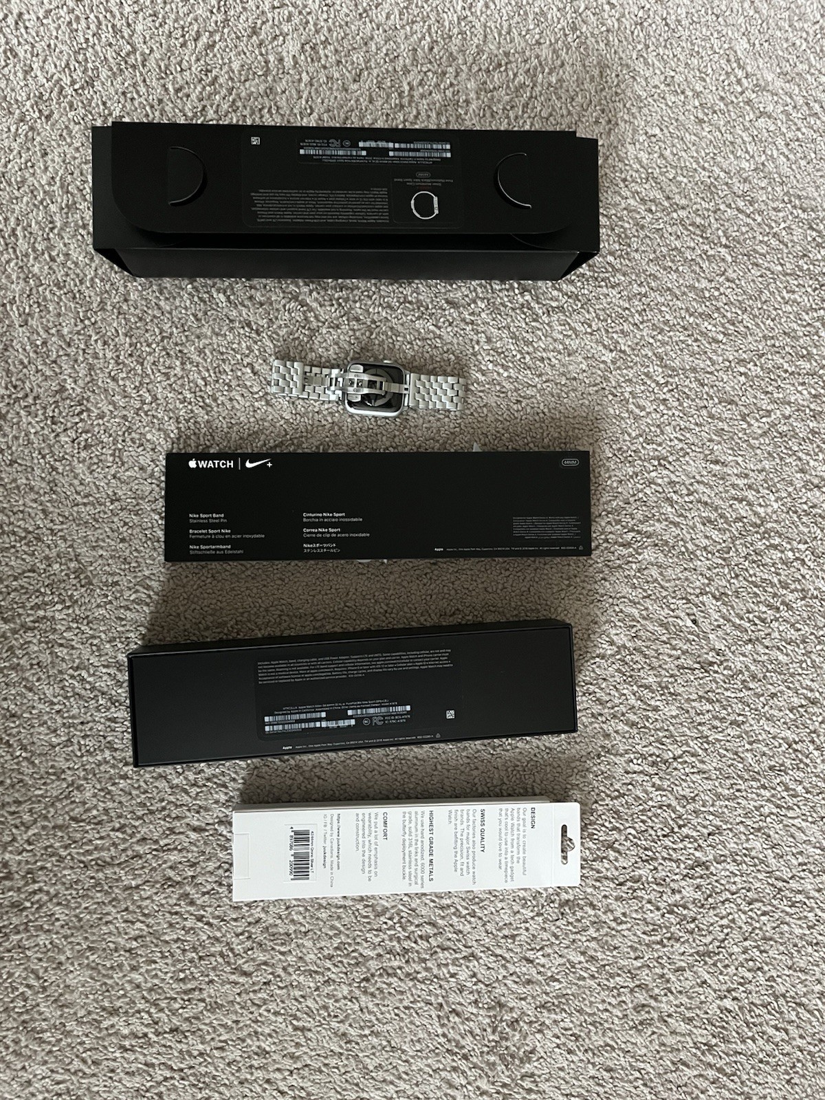 Apple Watch Nike+ Series 4 (GPS + Cellular) 44mm – Bundle