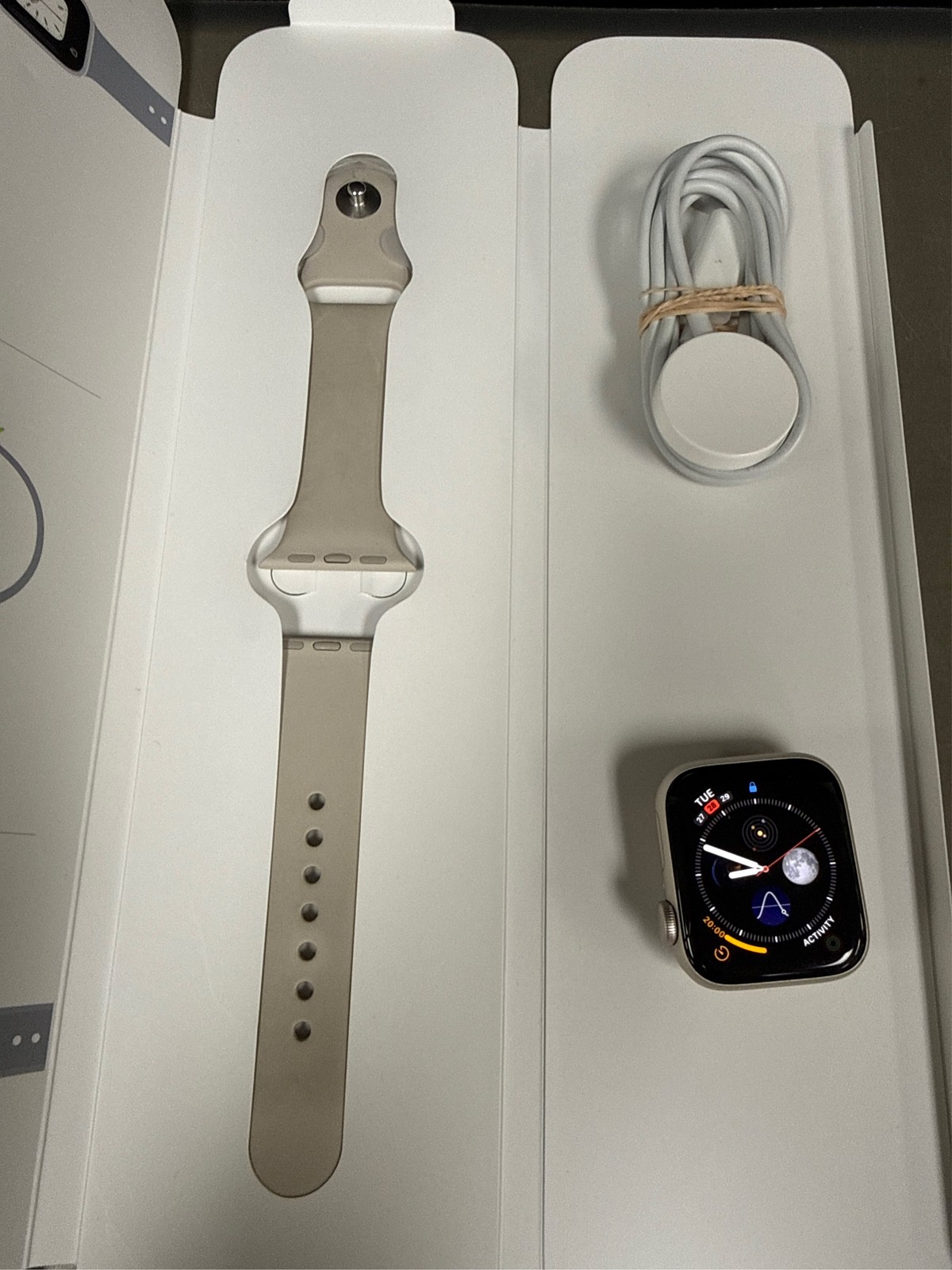 Apple Watch SE 2nd Gen (GPS, 40mm) – *For Parts*