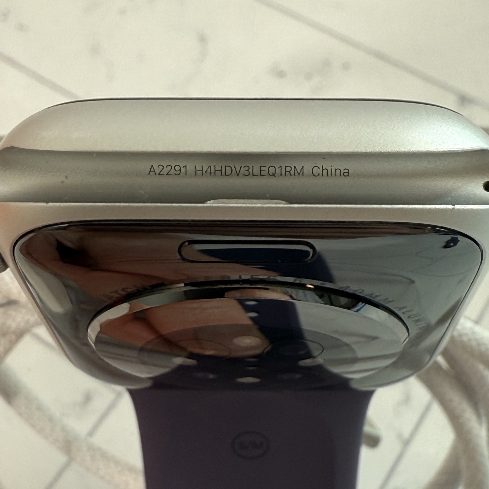 Apple Watch Series 6 40mm Silver Aluminum Case GPS Unlocked Smartwatch #H295