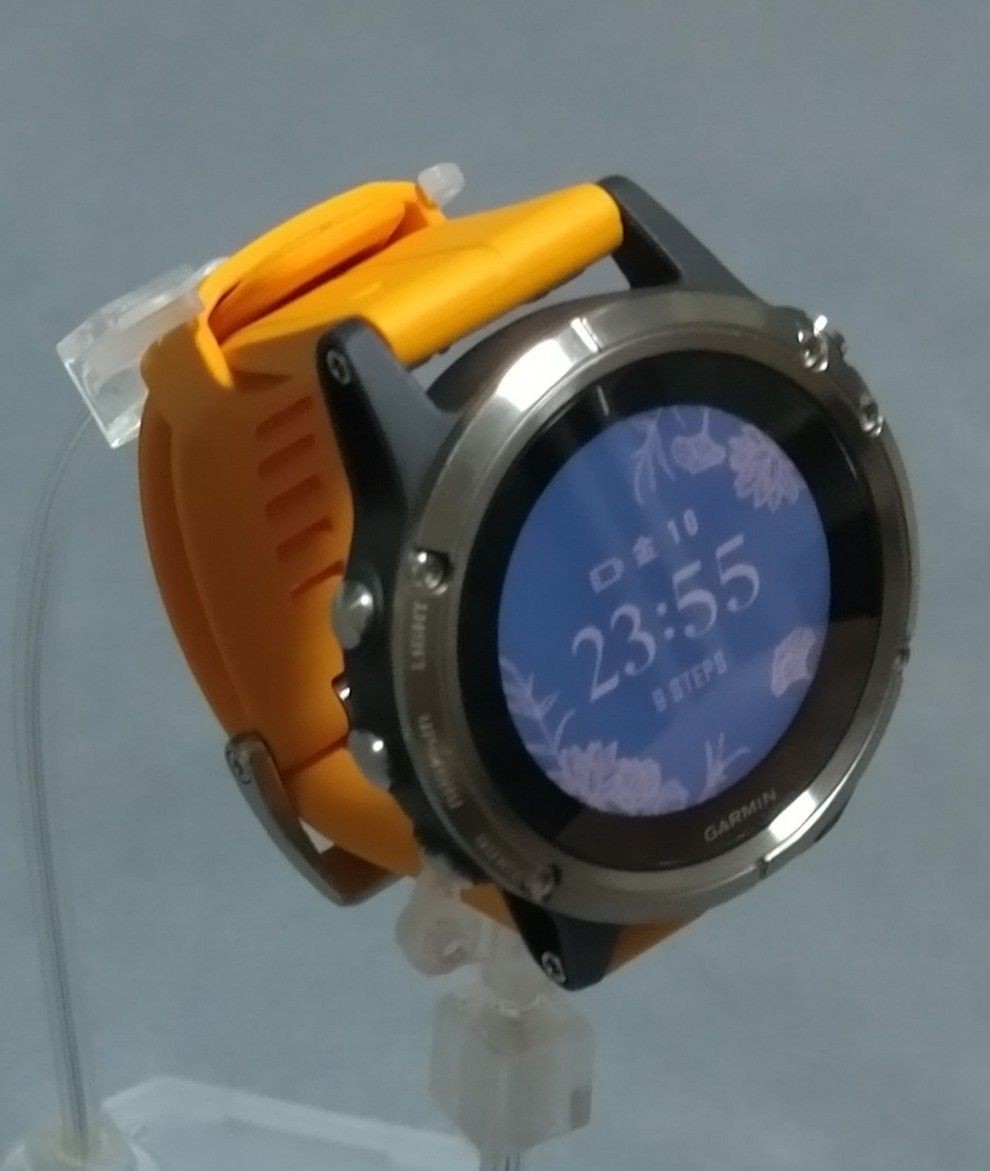 GARMIN fenix 5 PLUS Smartwatch Green Titanium Case GPS Sport Watch Used