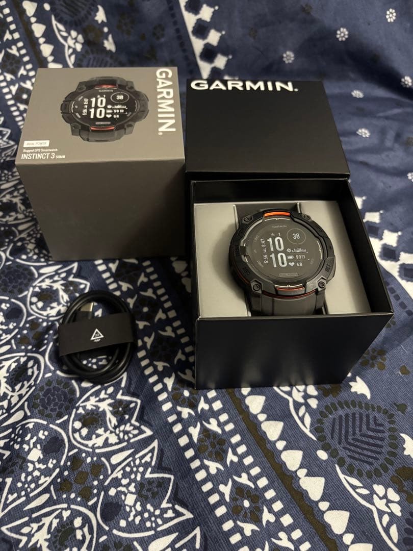 Garmin Instinct 3 Watch 50mm Dual Power New Unused Large Size