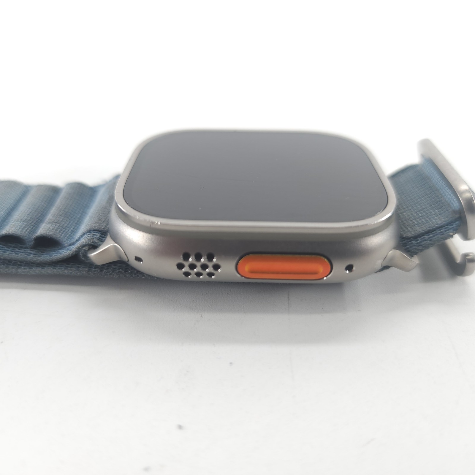 Apple Watch Ultra 3 49MM Silver Titanium Silver w/ Fabric blue band , Excellent