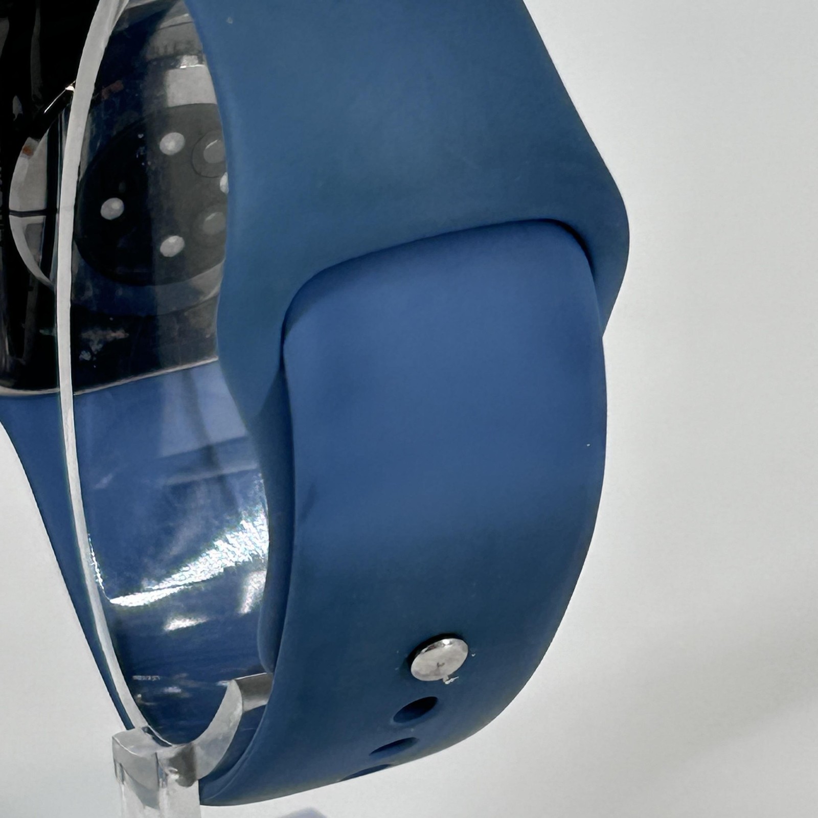 Apple Watch (Series 9) 41mm Starlight Aluminum (LTE) w/ Blue Sport – Good