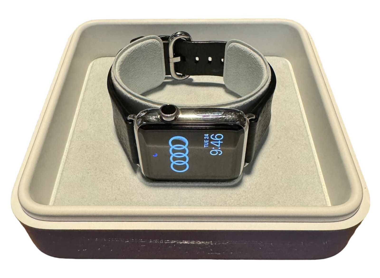 Genuine Apple Watch 42mm 316L Space Black Stainless Steel Watch & Leather Strap