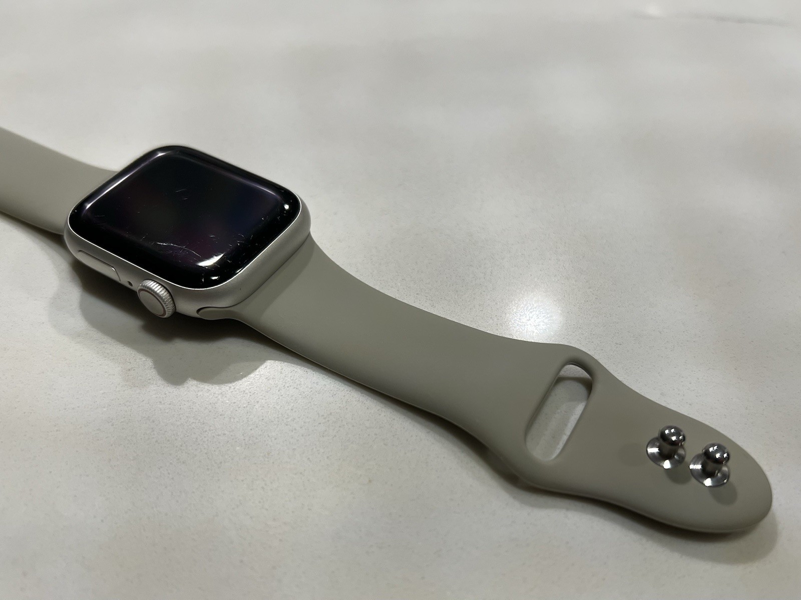 Apple Watch Series 7 GPS Cellular 41mm Aluminum Sport Band – Starlight MKMY3LL/A