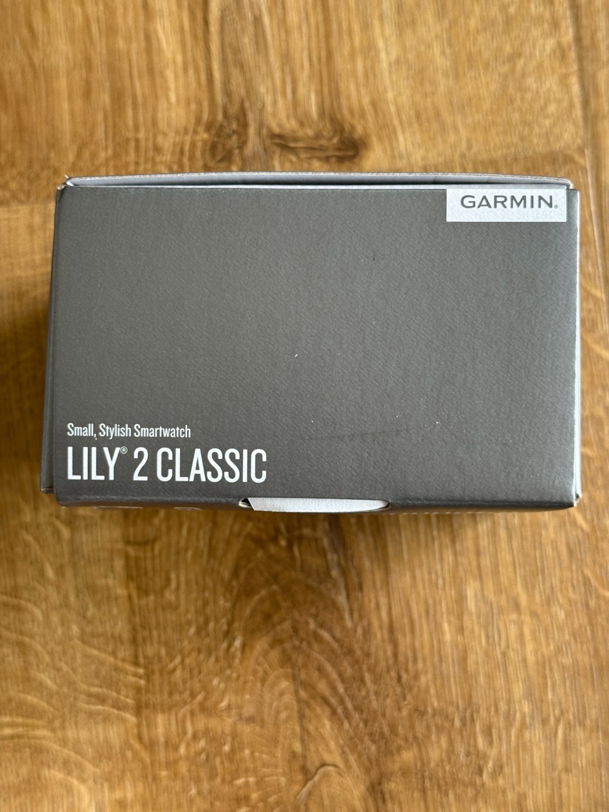 Garmin Lily 2 Classic Cream Gold Smartwatch in Original Box Excellent Condition