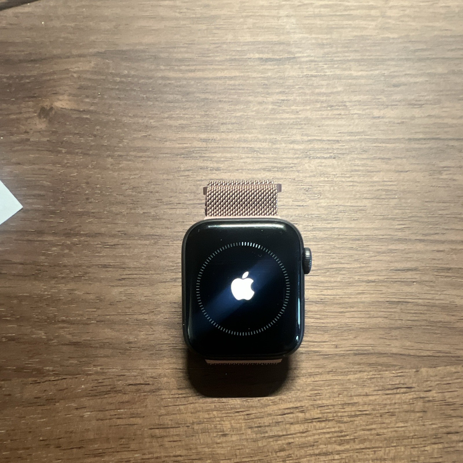 Apple Watch Series 4 40mm Silver Aluminum, Pink Metal Band, Heart Rate