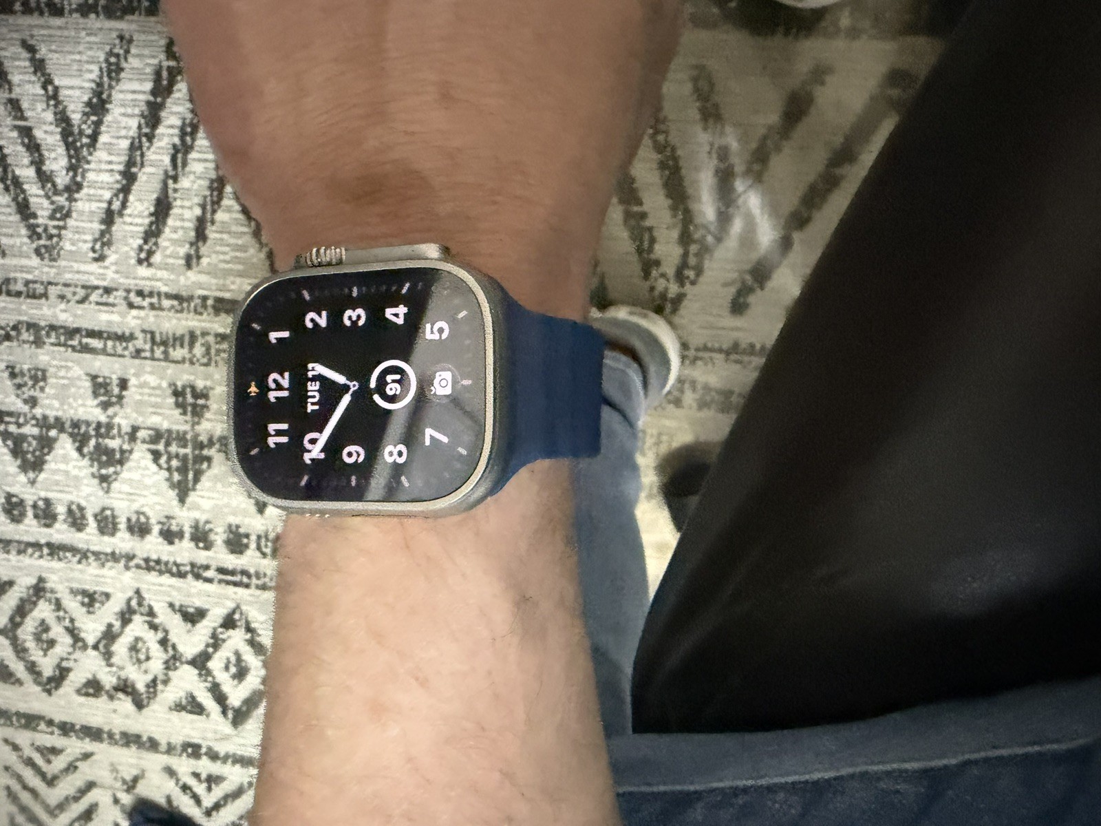 Apple Watch Ultra 49mm GPS+Cellular Titanium Silver 32GB 101-410-0154-CA