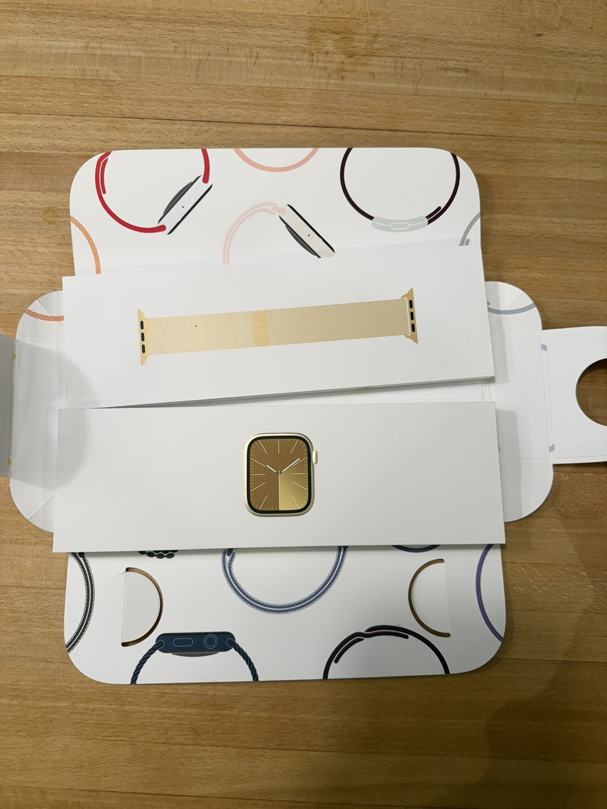 *Factory Sealed* Apple Watch Series 9 45mm Gold Stainless Gold Milanese A2984