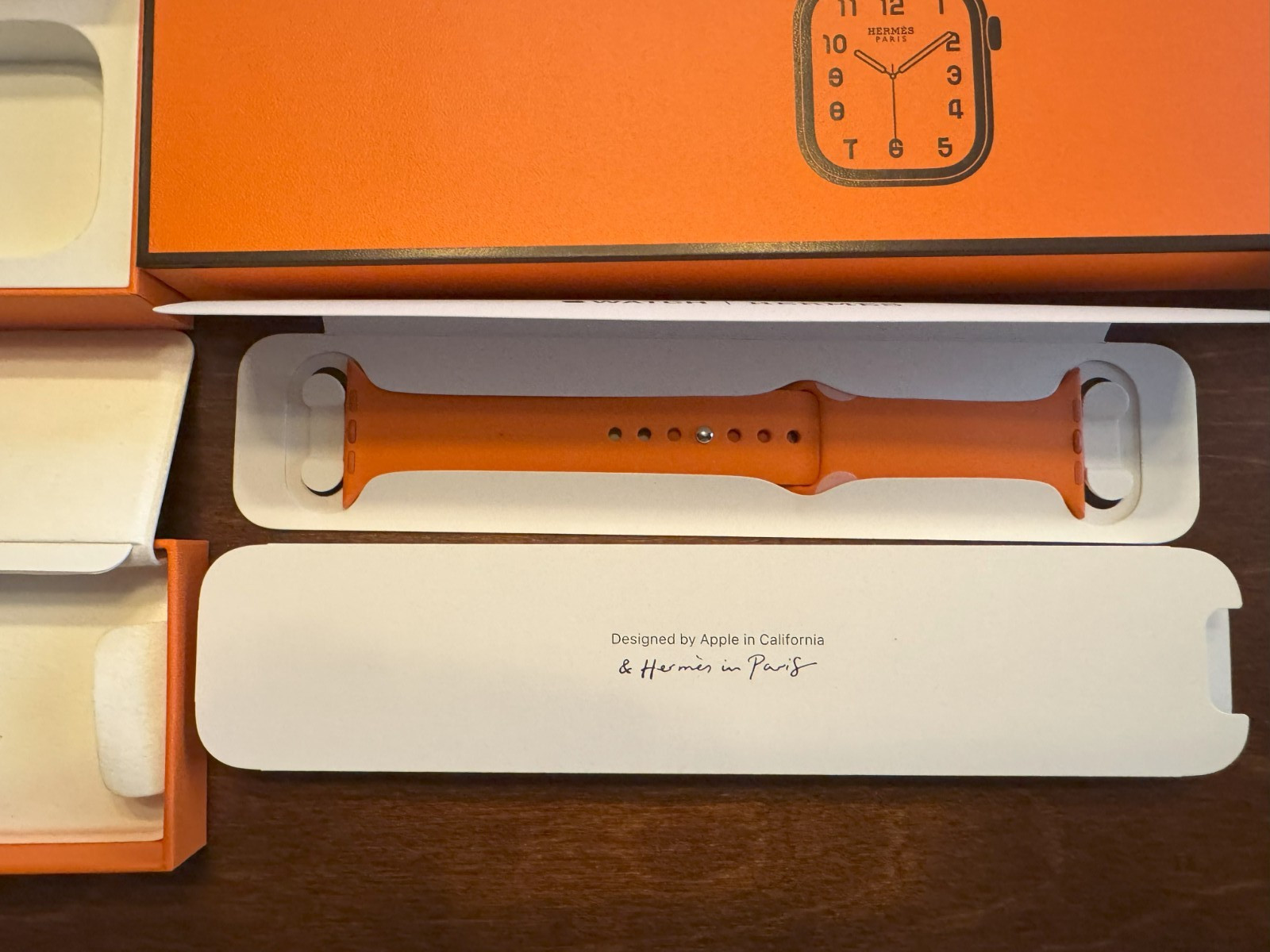 Apple Watch HERMES Series 10, 46mm – Silver Titanium with Large GRAND H Band