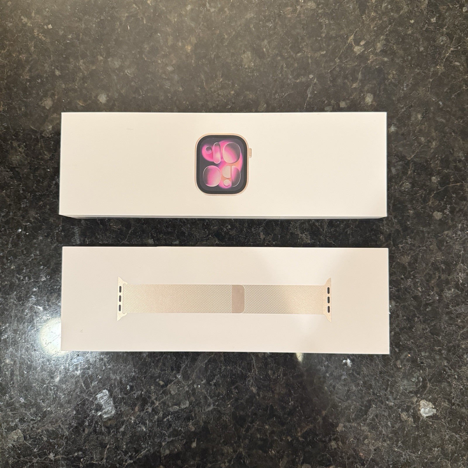 Apple Watch Series 11 46mm Rose Aluminum GPS |Gold Stainless Steel Milanese Loop