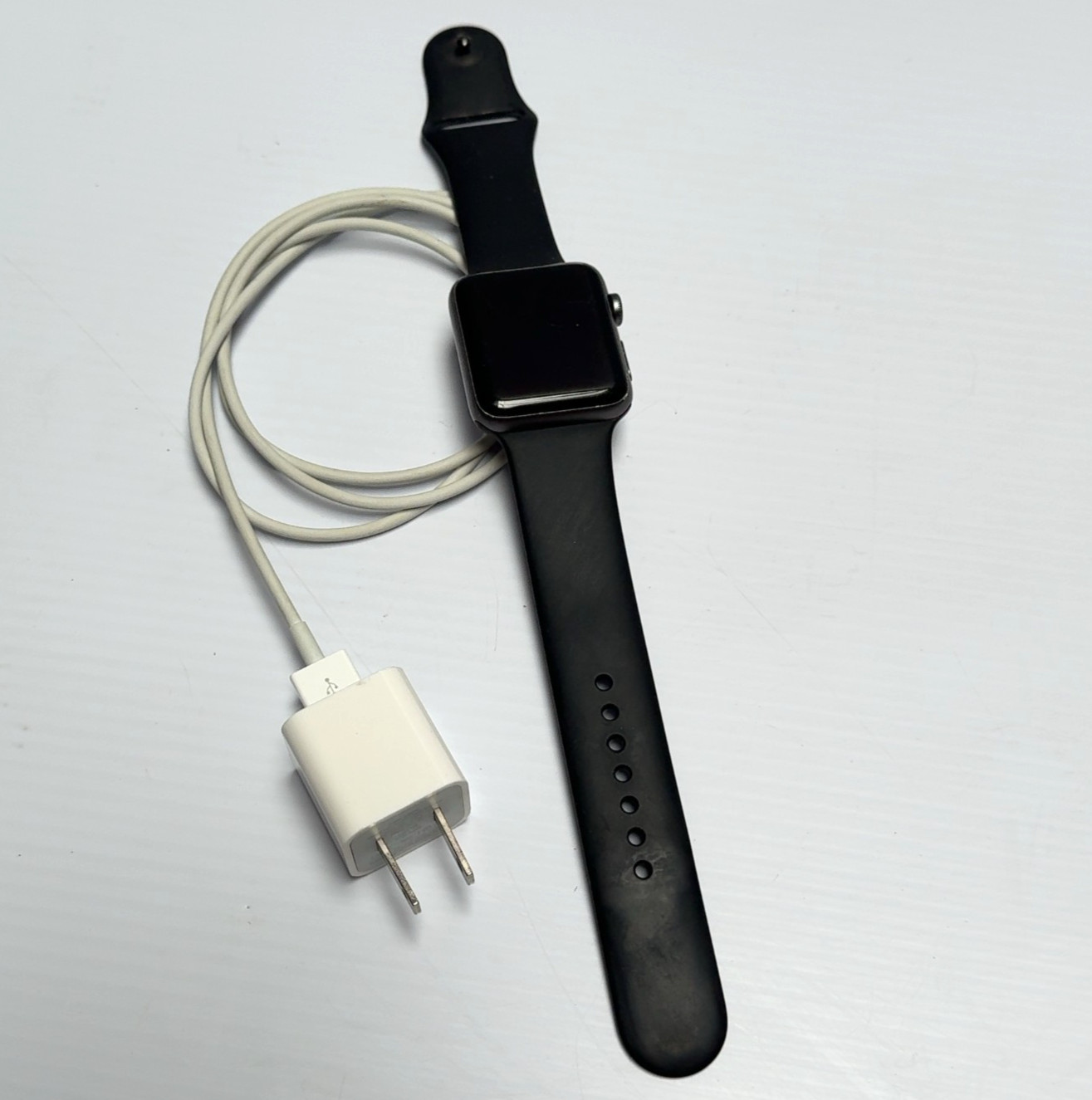 Apple Watch Series 2 42mm Black Aluminum Case Black Silicone Band GPS 16GB