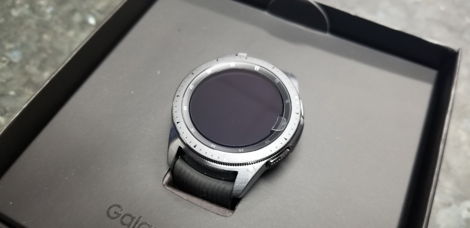 Samsung Galaxy Watch SM-R810 42mm Midnight Black Case Classic Buckle Onyx Black