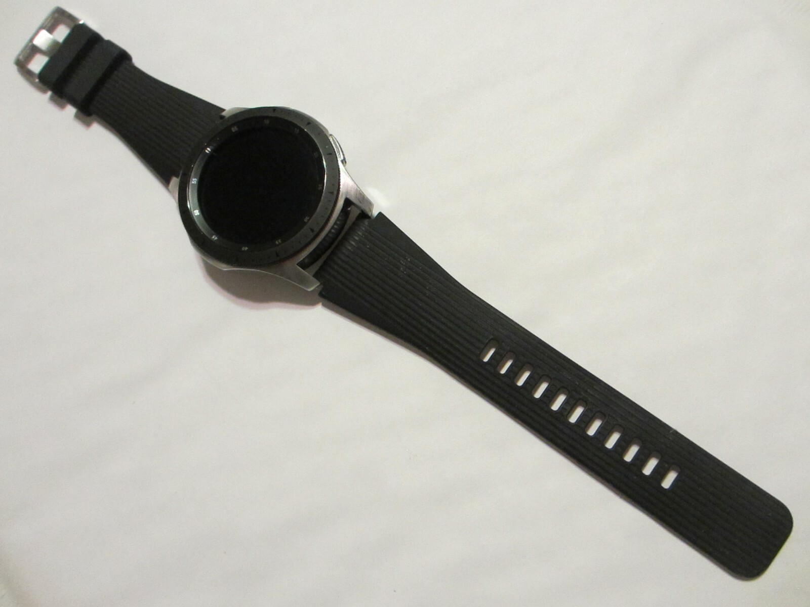 Samsung Galaxy Watch (46mm, GPS, Bluetooth, Unlocked LTE) – Silver/Black