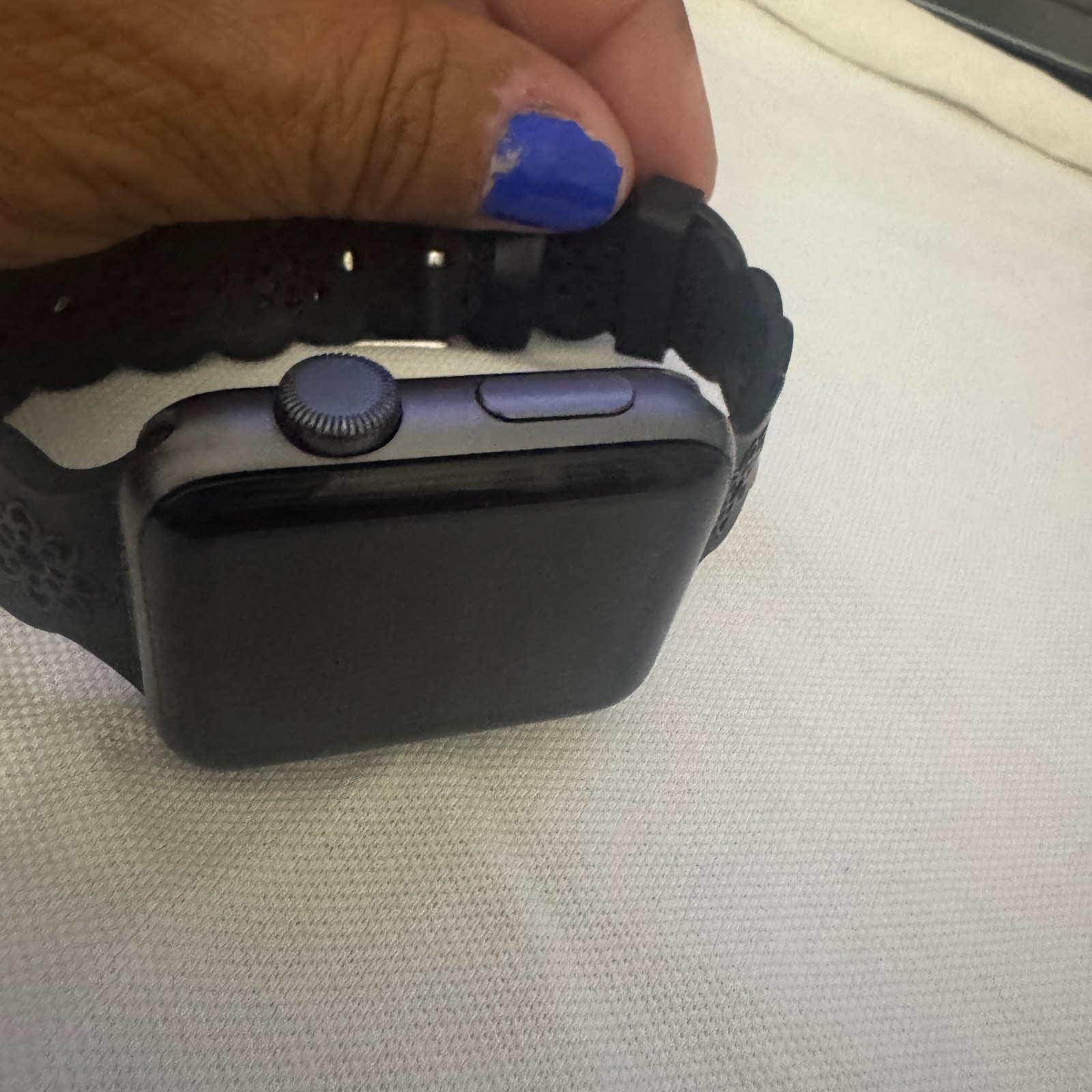 Apple Watch Series 3 42 Aluminum Case-10X Glass-Composite Back-GPS-WR-50M Tested