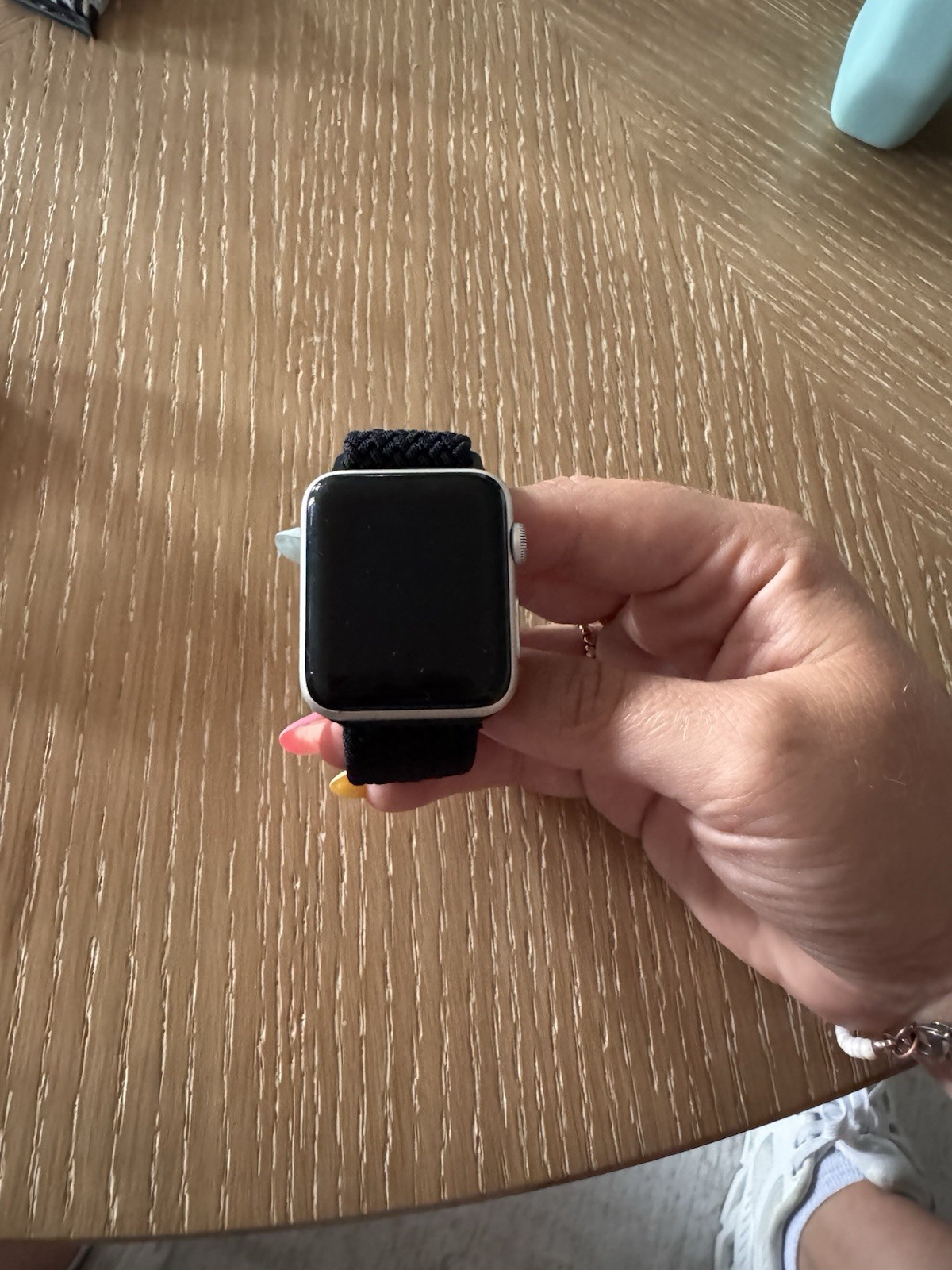 Apple Watch Series 3 42mm Silver Aluminum Touch Screen Black Nylon Band Unlocked