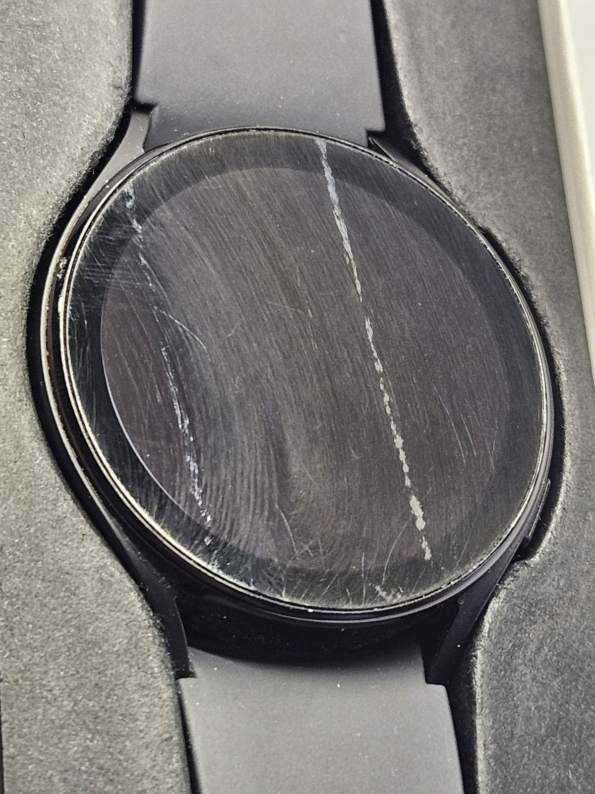 Watch Samsung Galaxy 5 Model SM-R915U 44 mm GPS LTE Sapphire Crystal (Scratched)
