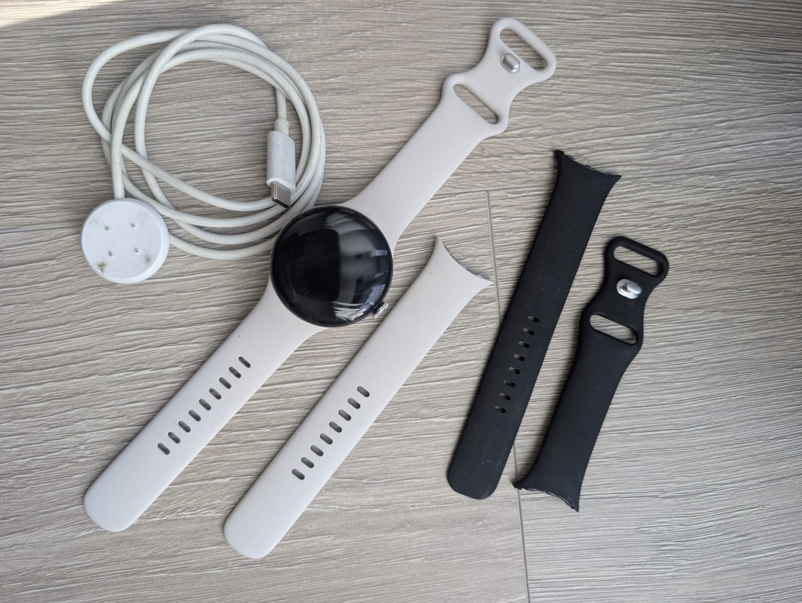 Google Pixel Watch 2 Silver – WiFi + LTE + 2 Straps