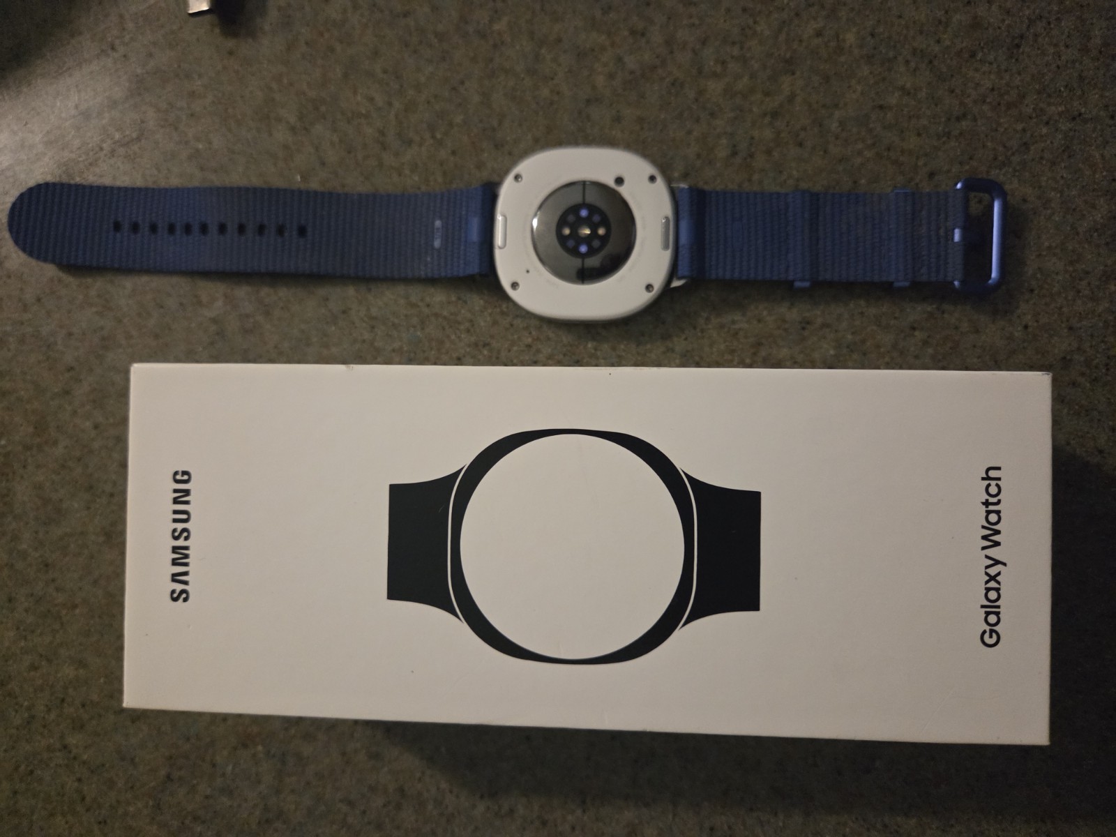 Samsung Galaxy Watch8 44mm Silver Aluminum Blue Silicone Band Wi-Fi GPS 32GB