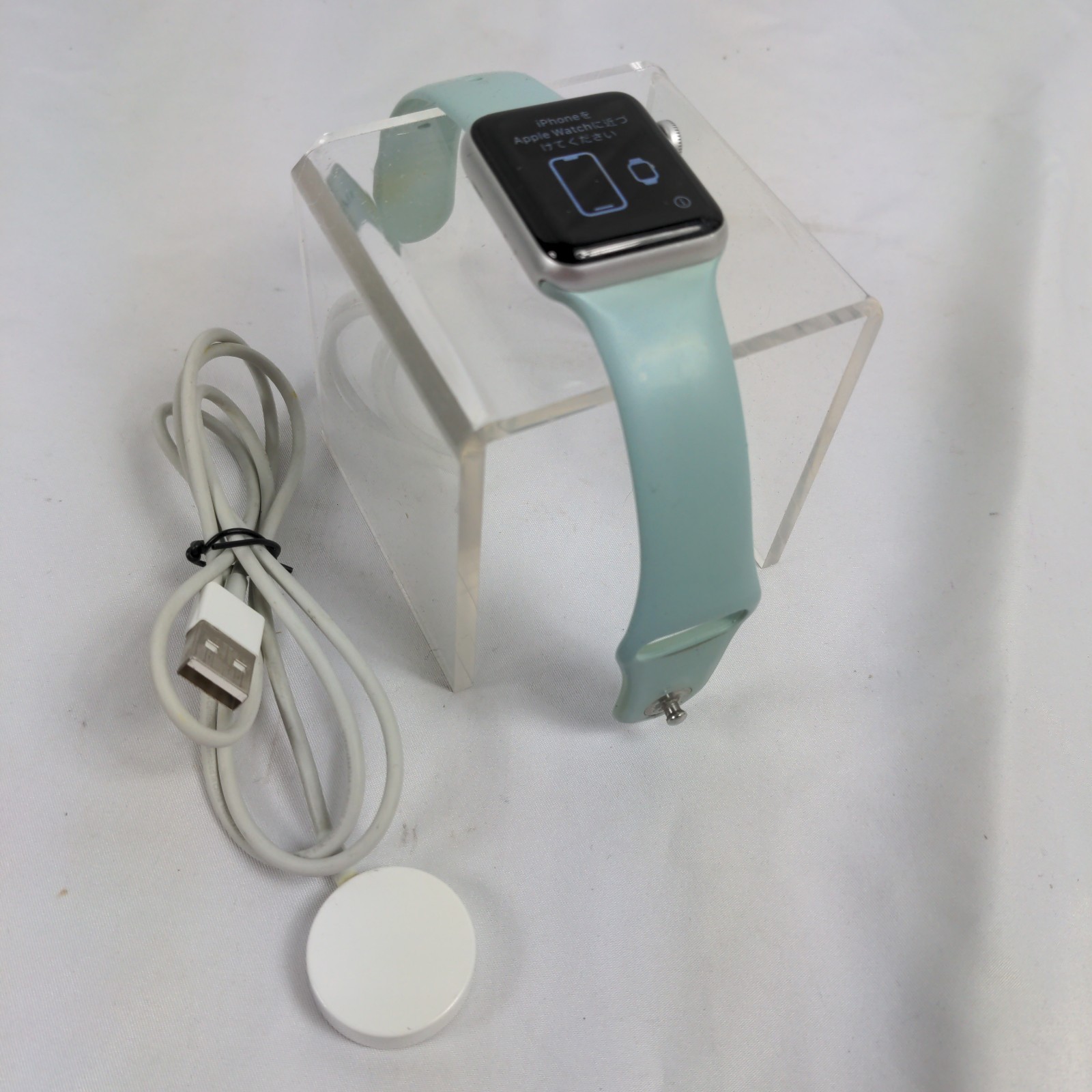 WORKING! Apple Watch Series 3, 38mm, Aluminum Case, GPS, WR-50M, Light Blue