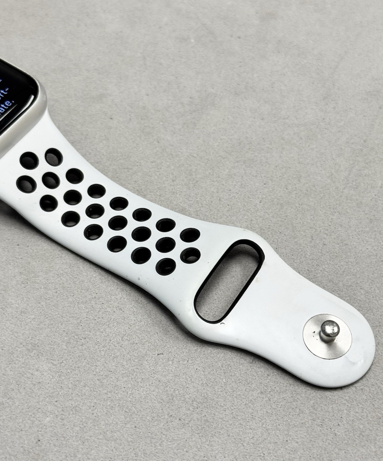 Apple Watch SE (40mm) Nike Edition GPS – Silver Aluminum