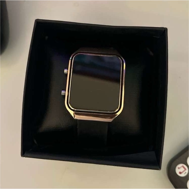 Black and Gold Metal Case Silicone Band Smart Watch with Box