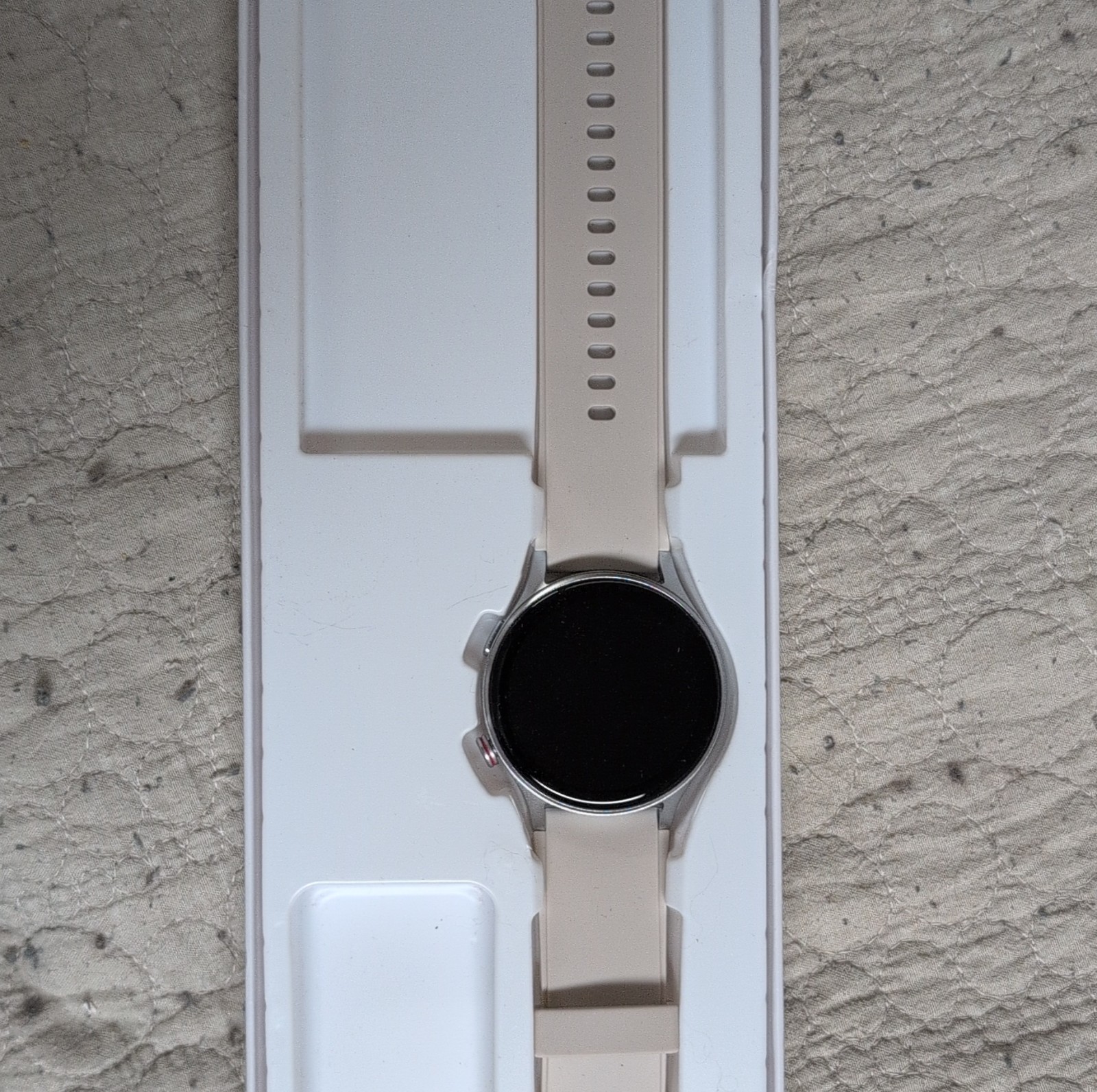 VeryFit AR-01 Smart Watch Touch Screen Beige Silicone Band