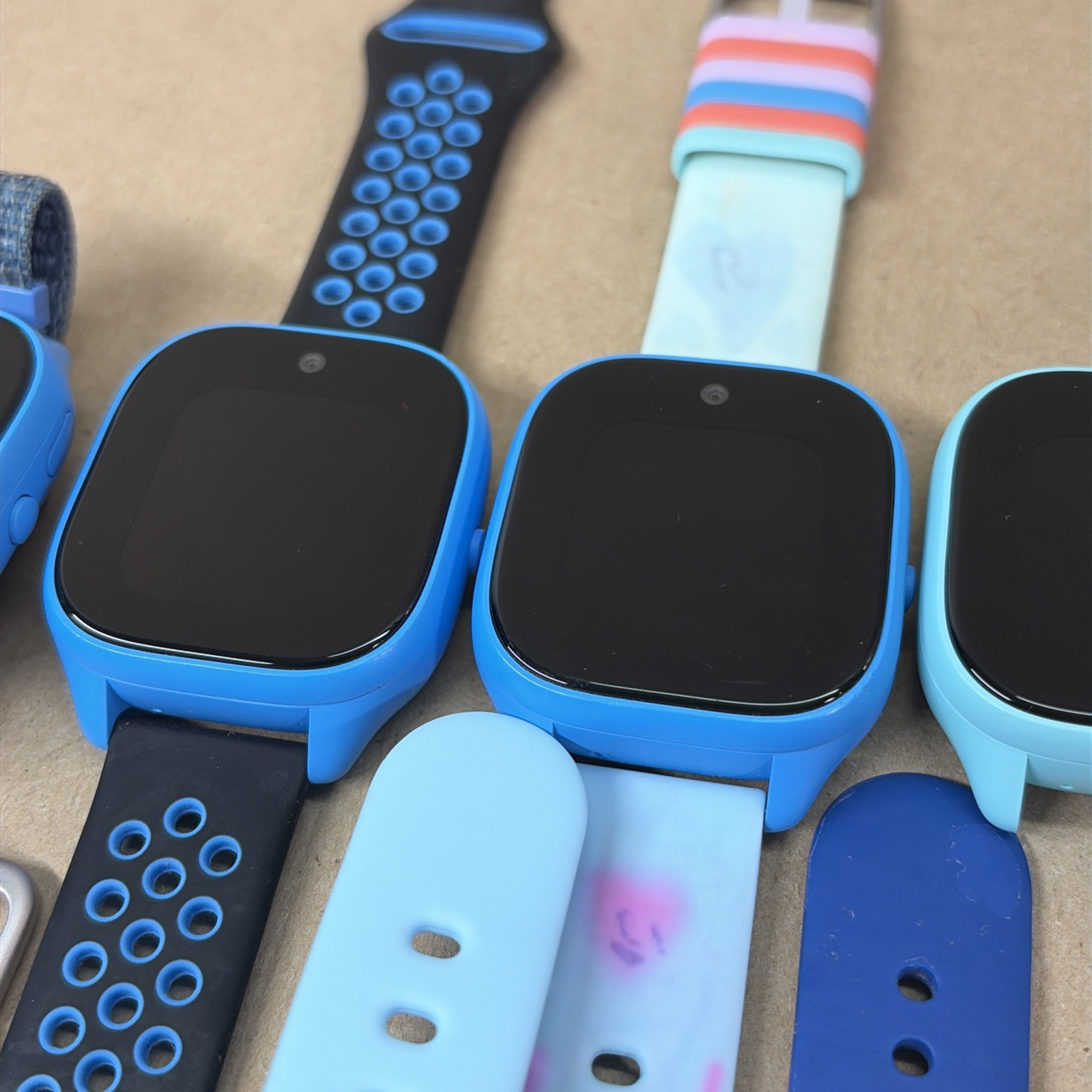 Gizmo Watch 3 Lot of 14 Kids Smartwatch QTAX57 Verizon UNTESTED