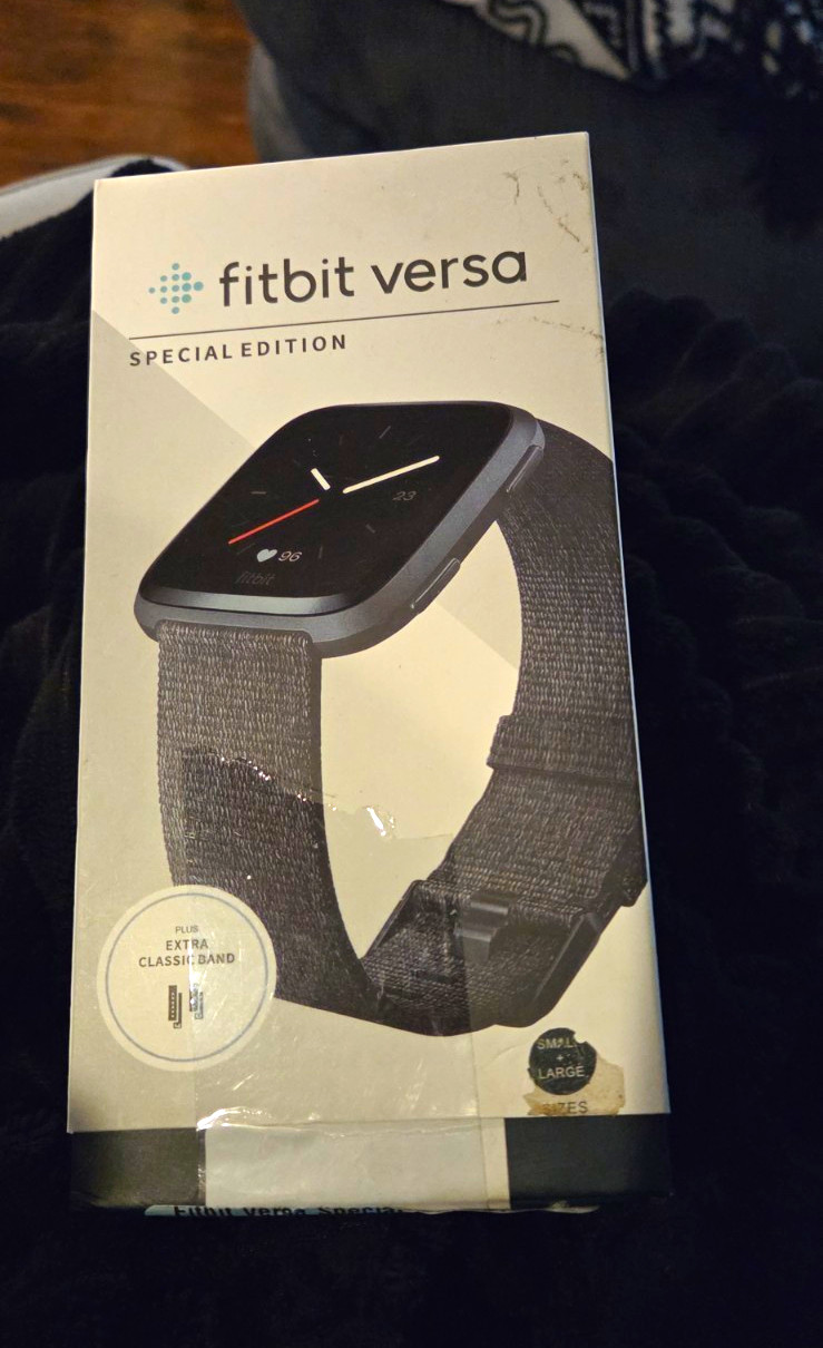 Fitbit Versa Special Edition 40mm Charcoal Woven Band