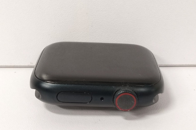 Apple Watch Series 8 45mm (Midnight, Unlocked) – Fully Functional, Free Ship!