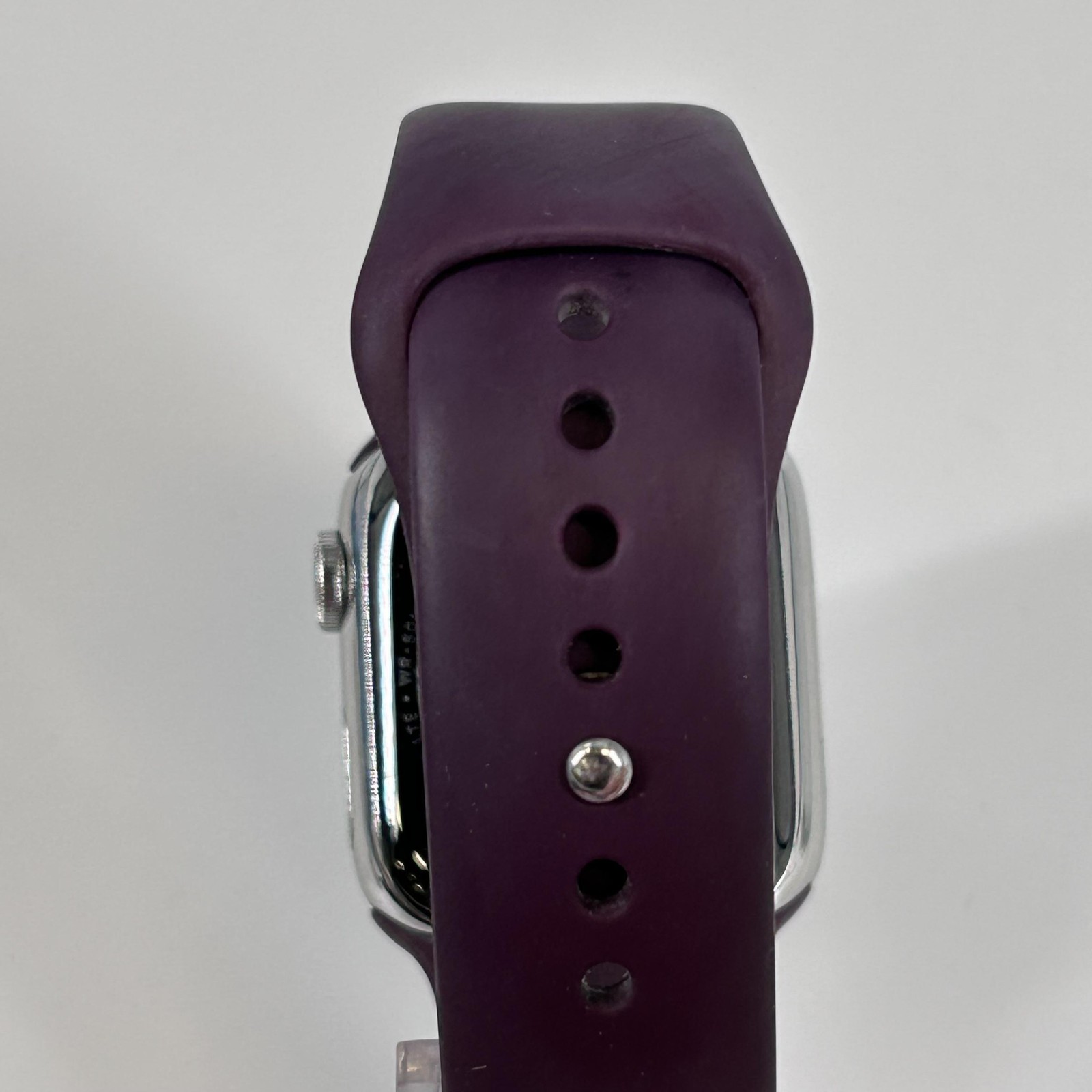 Apple Watch (Series 9) 41mm Silver Stainless Steel (LTE) w/ Purple Sport – Good