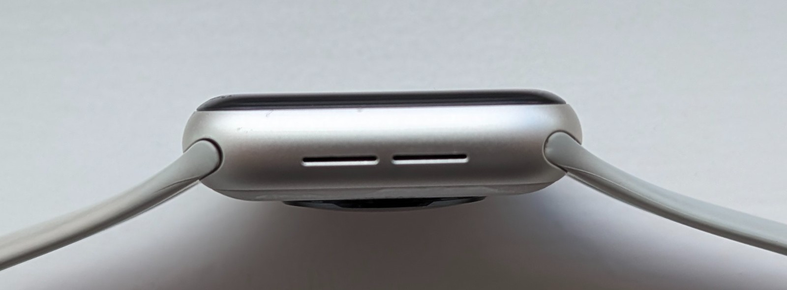 Apple Watch SE (2nd Gen) [GPS + Cellular 40mm] Starlight Aluminum + sport band