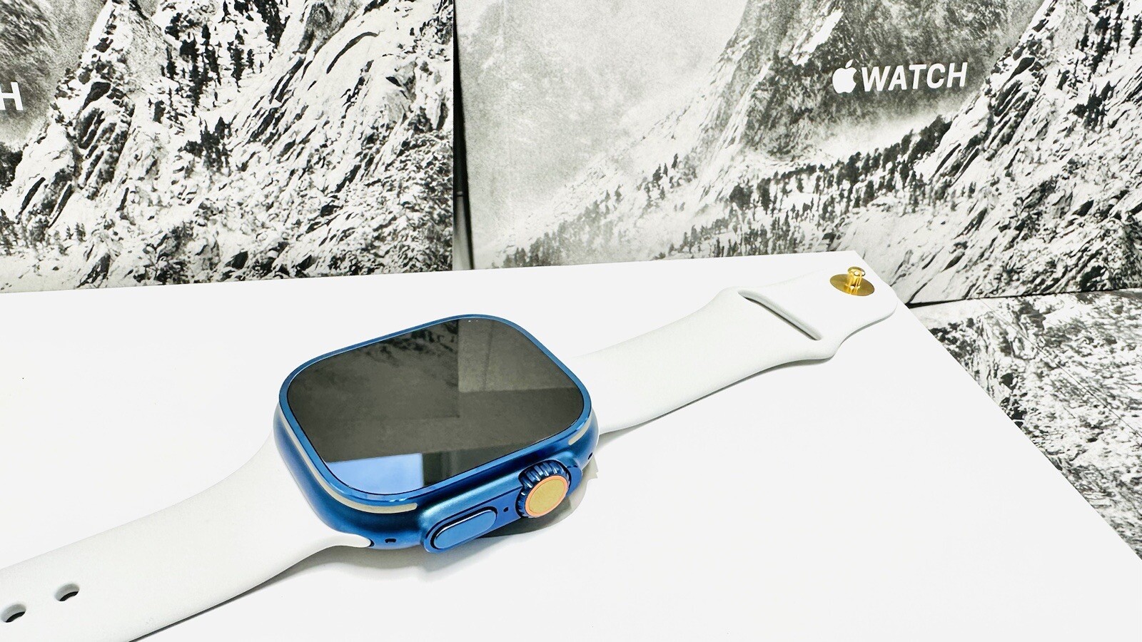 49MM Apple Watch ULTRA 2 CUSTOM BLUE Titanium w White Sport Band Gold Plated Pin