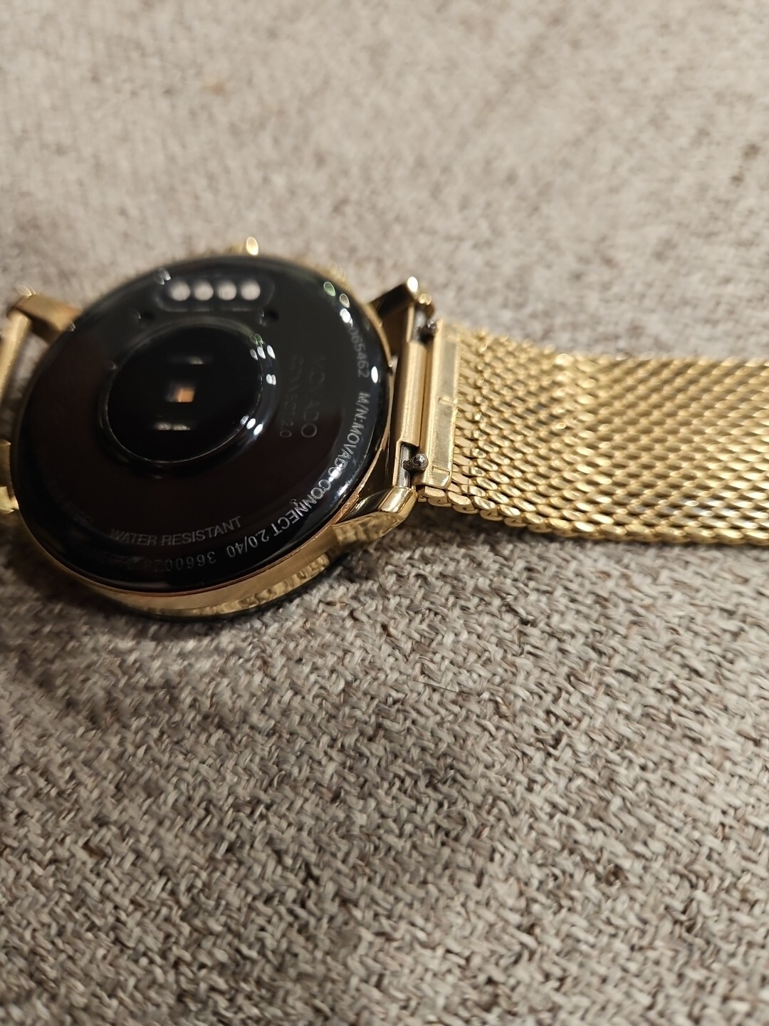 Movado Connect 2.0 Unisex 40mm Digital Smartwatch Yellow Gold Mesh S (PD7009290)