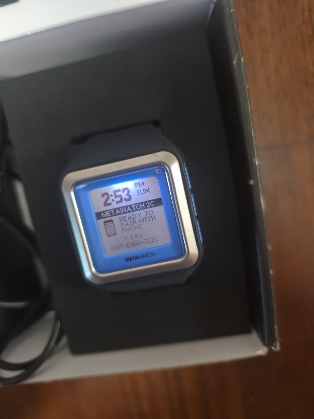 MetaWatch Glance Go – STRATA Watch for Apple iPhone and Android NEW OPEN BOX